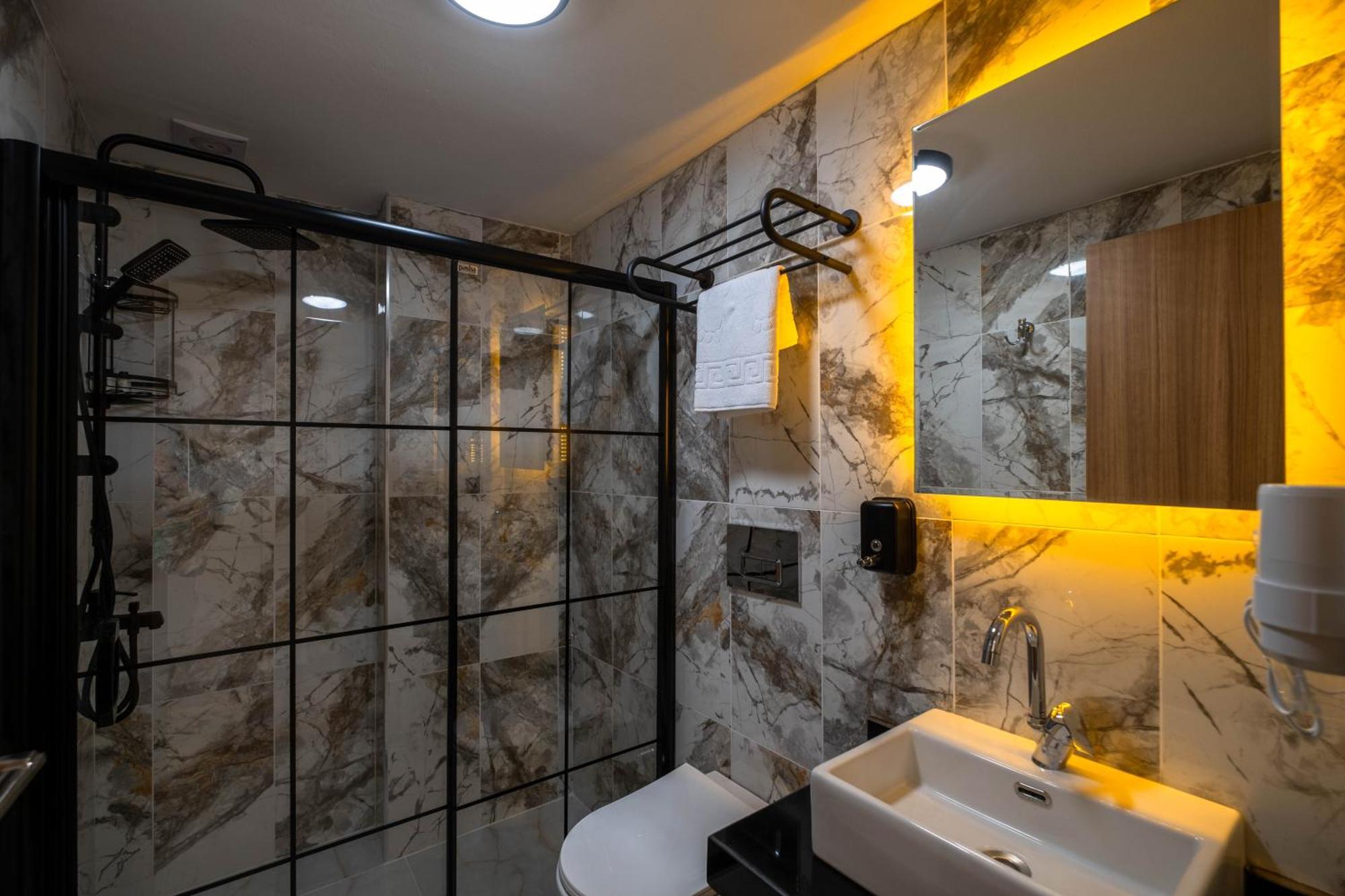 Hopefull Hotel Provincia di Provincia di Istanbul Esterno foto