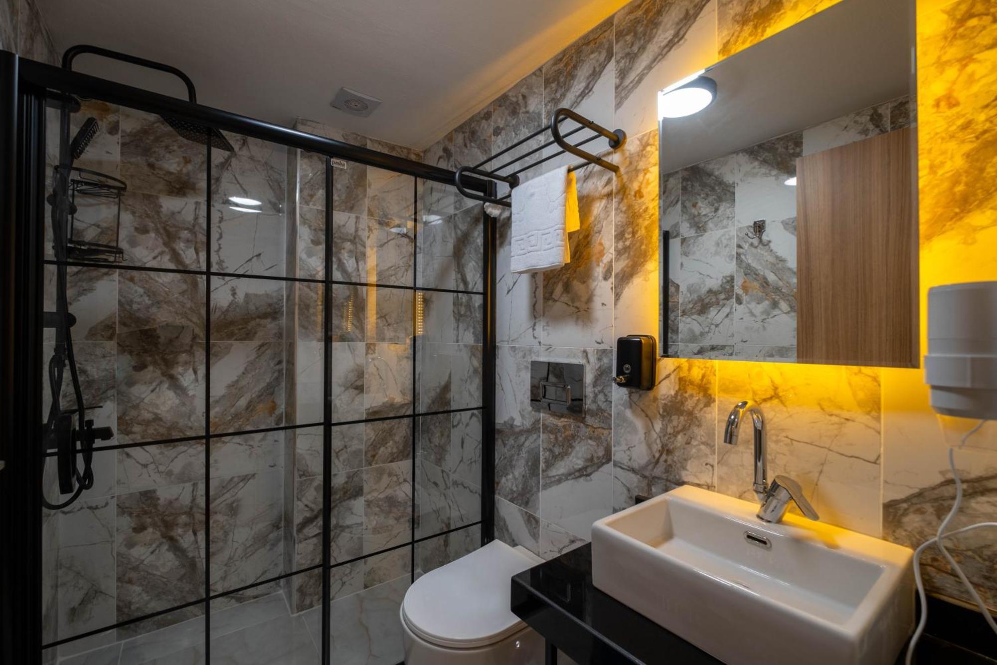 Hopefull Hotel Provincia di Provincia di Istanbul Esterno foto